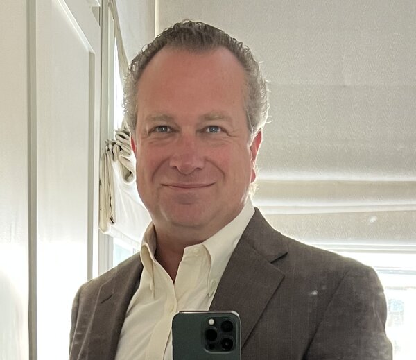 Erik Schwartz - AI Expert